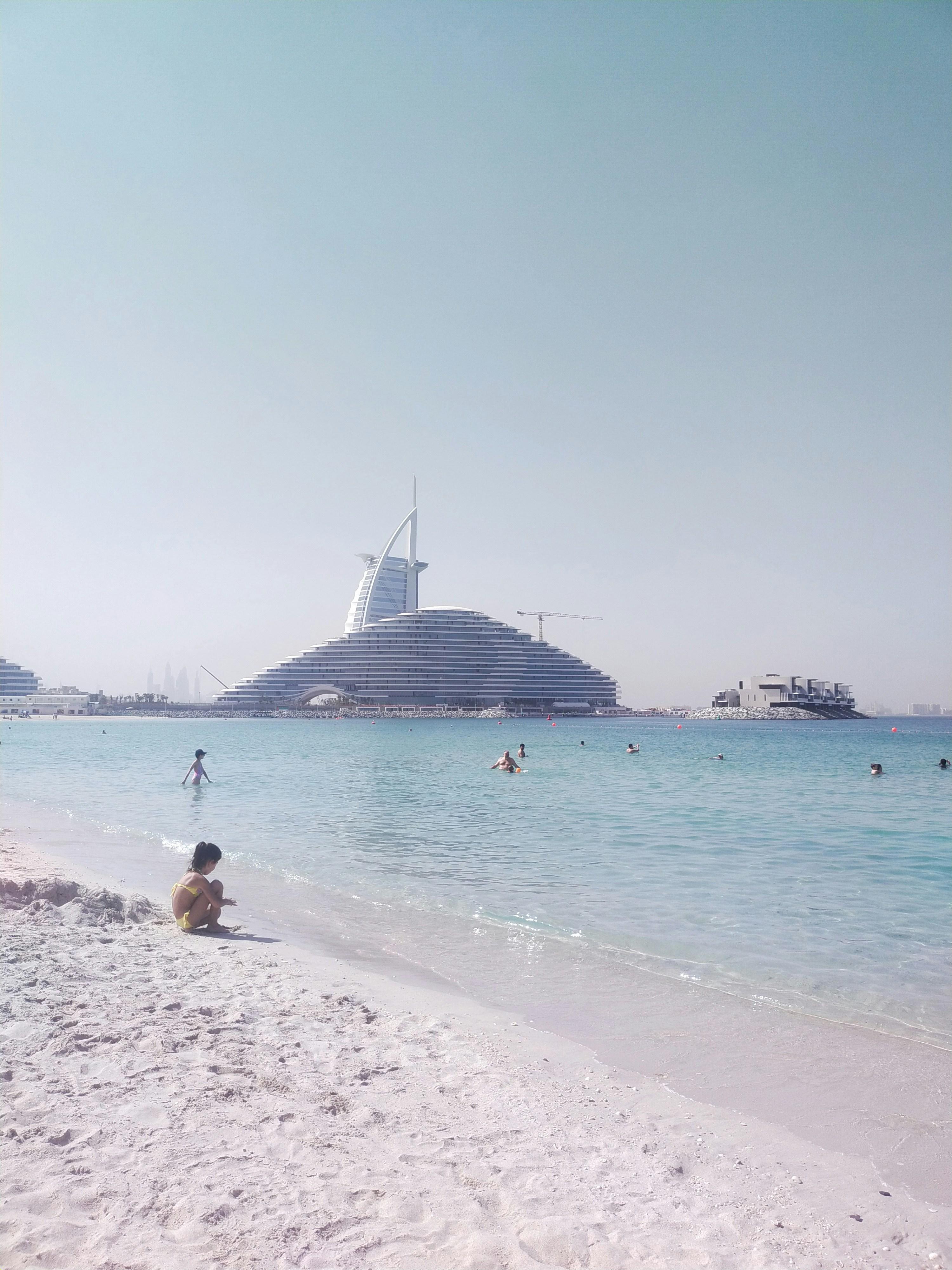 Family-friendly Newport Beach hotel near the beach